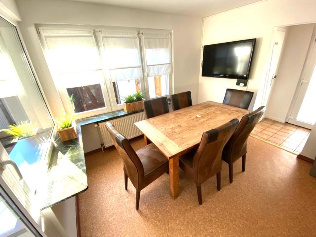 Wohnzeit-Koeln Villa Екстериор снимка