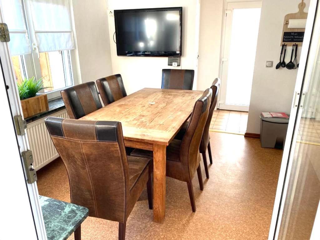 Wohnzeit-Koeln Villa Екстериор снимка