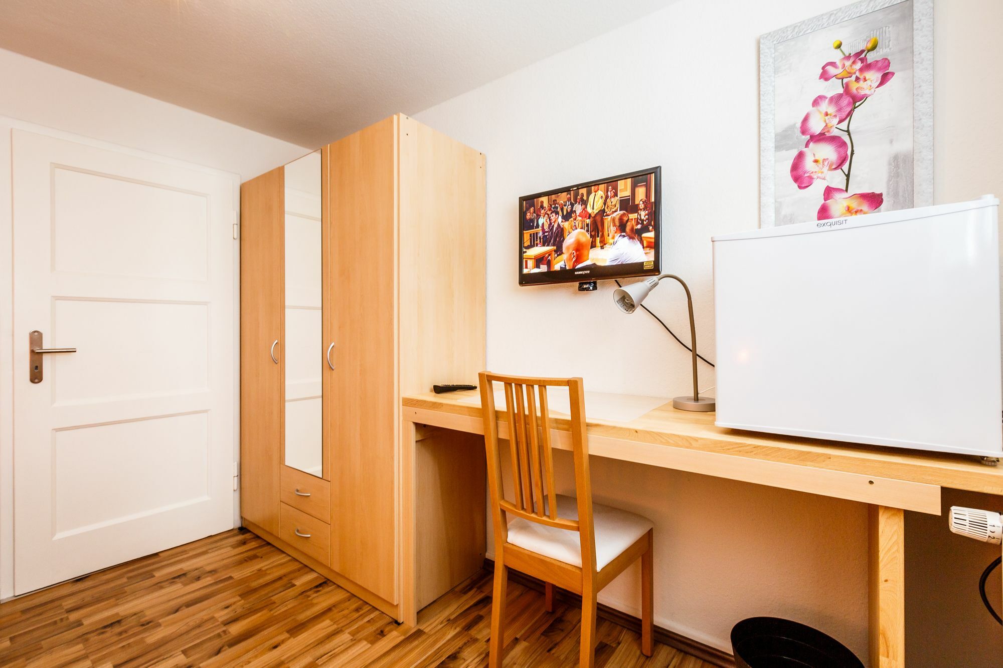 Wohnzeit-Koeln Villa Екстериор снимка